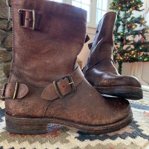 Frye Veronica short boots